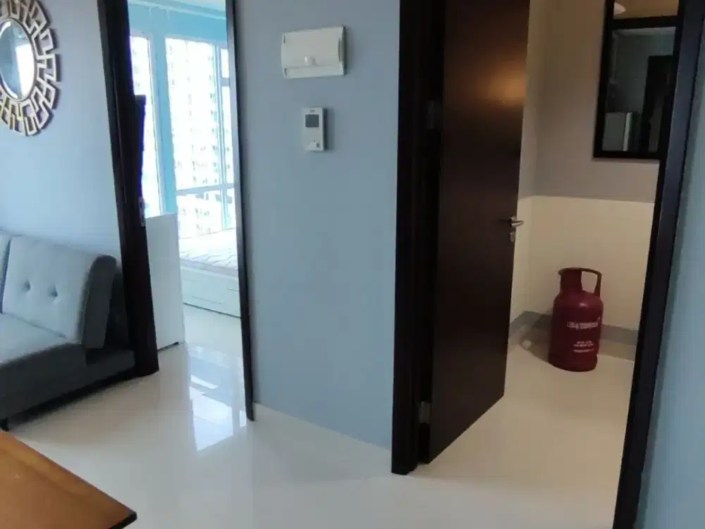 Sewa Apartemen Puri Mansion 3 Kamar Tidur Full Furnish Interior Senada Cantik Mewah Bonus View Kolam Renang Langsung Termurah