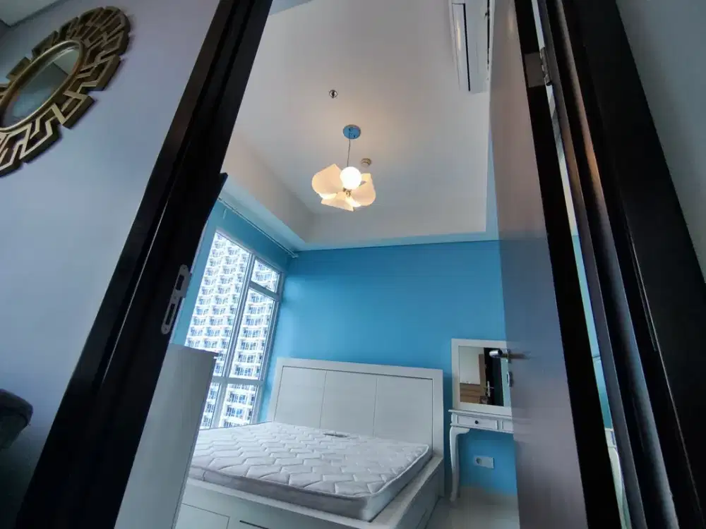 Sewa Apartemen Puri Mansion 3 Kamar Tidur 63 m2 Full Furnish Interior Mewah Senada Bikin Betah Bonus View Langsung Kolam Renang