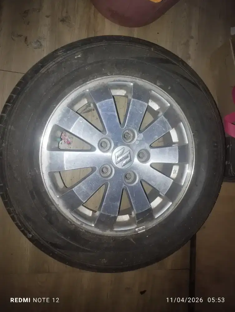 Velg bekas mobil avp
