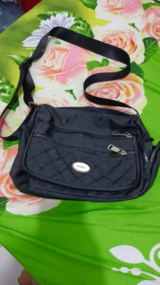 Tas Selempang wanita