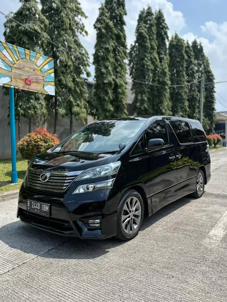 Toyota Vellfire 2011 Bensin