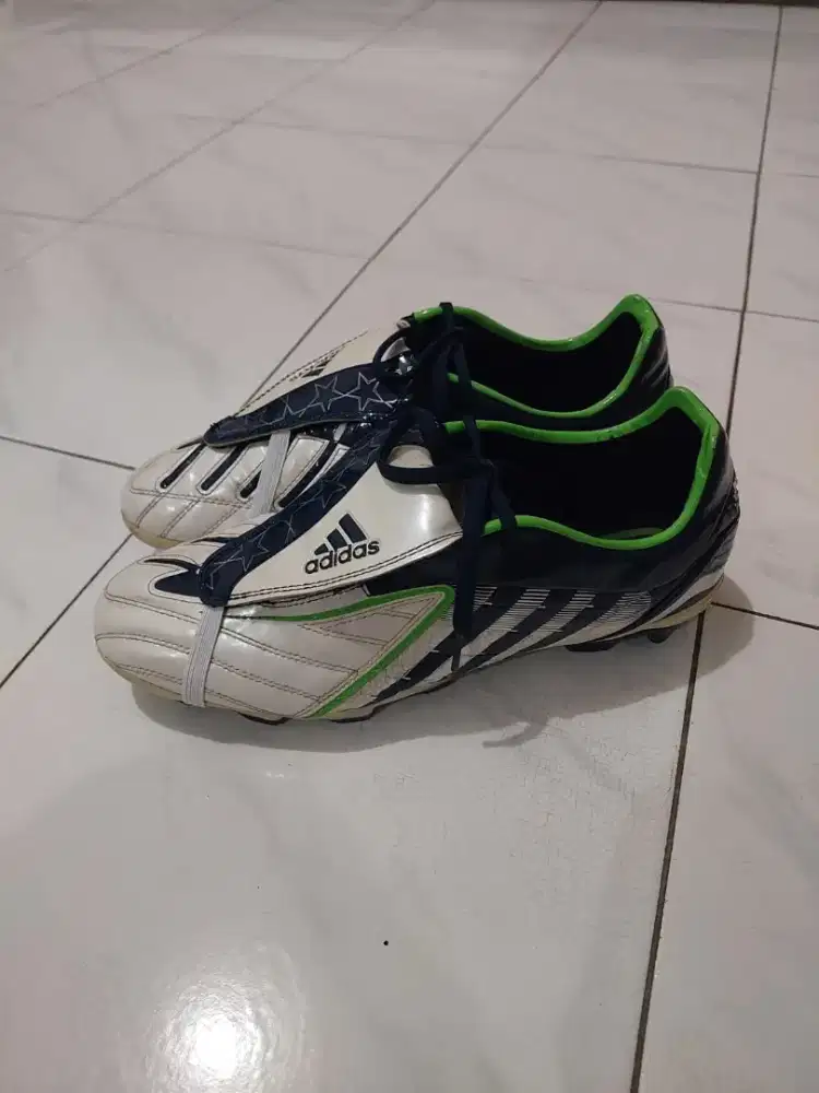 Sepatu Bola Adidas Predator Powerswerve Original