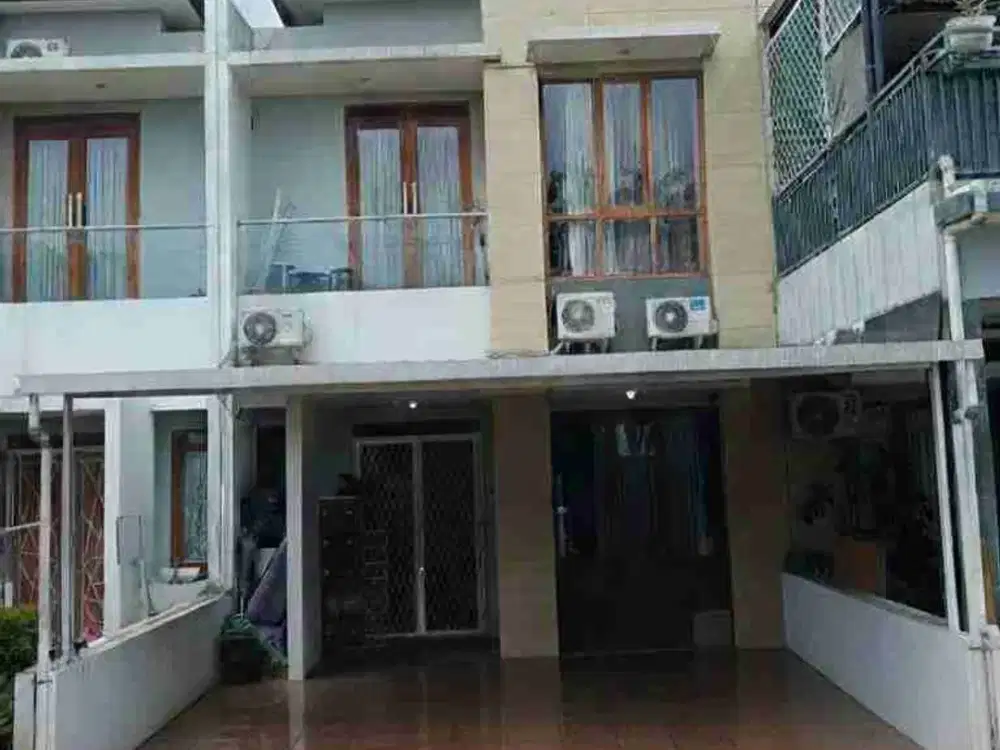 Dijual Rumah 2 Lantai di area favorit Cherryfield