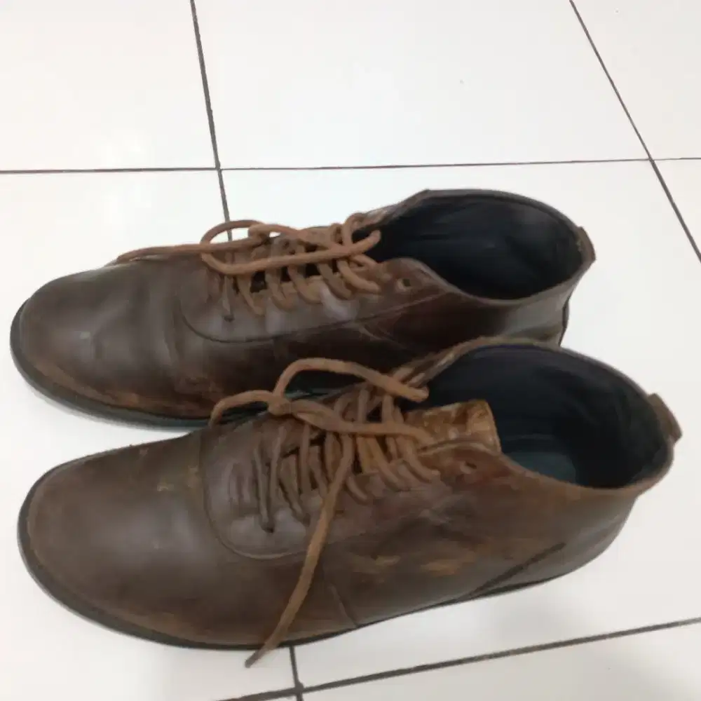 Sepatu kulit brodo size 41