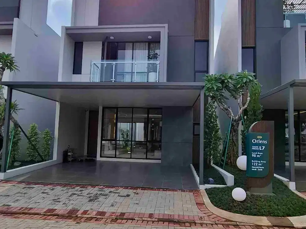 Rumah di Kota Wisata Cibubur dekat pintu tol hanya Rp. 1,8 M an