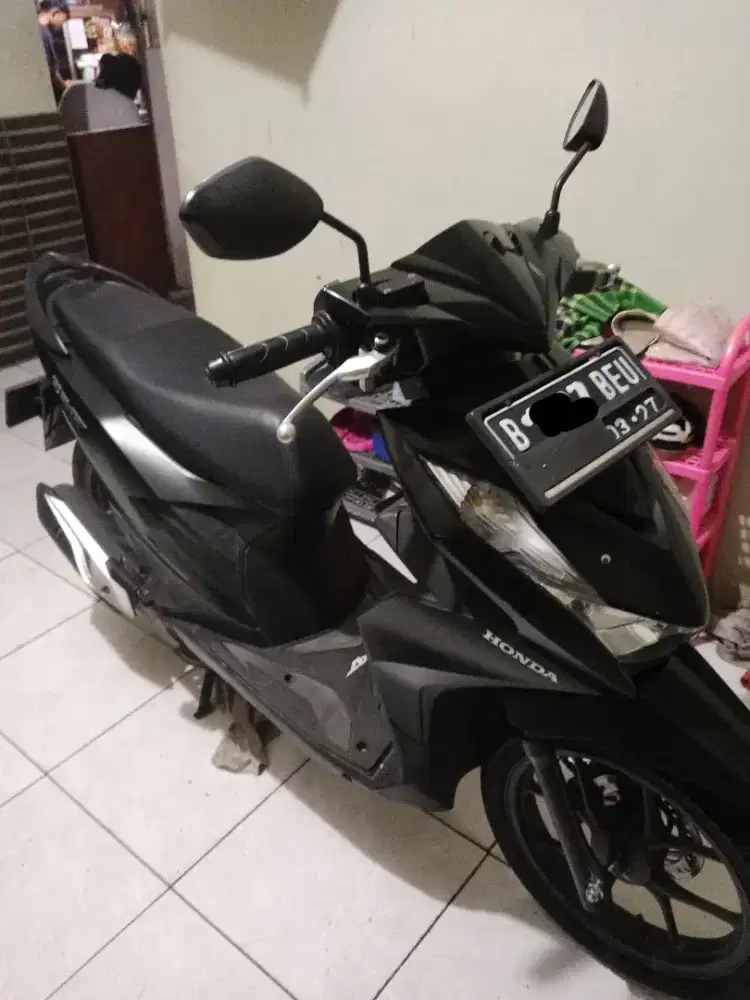 BEAT DELUXE TAHUN 2022 MULUS MOTOR RASA BARU. PAJAK PANJANG