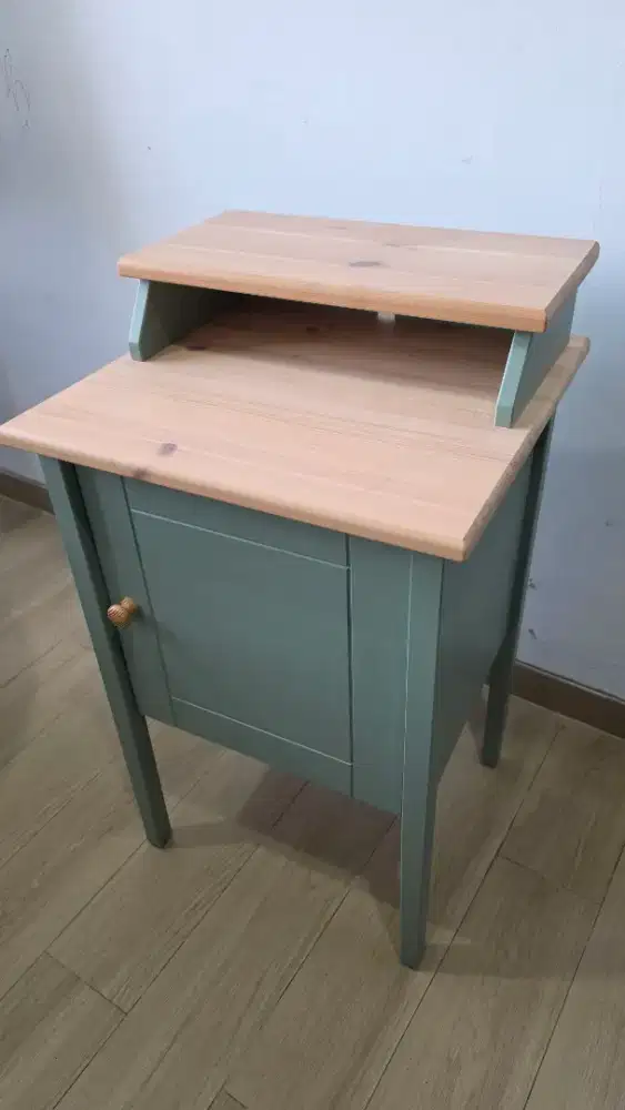 Meja Nakas / Bedside table IK*A