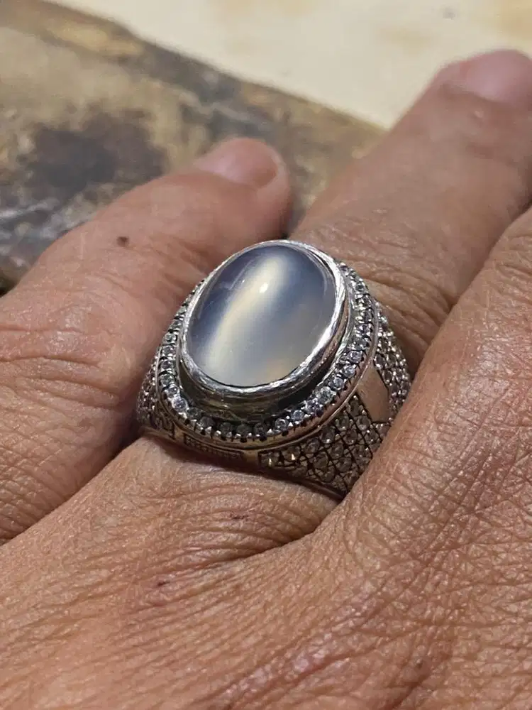 Batu anggur bukan bacan pirus solar kalimaya