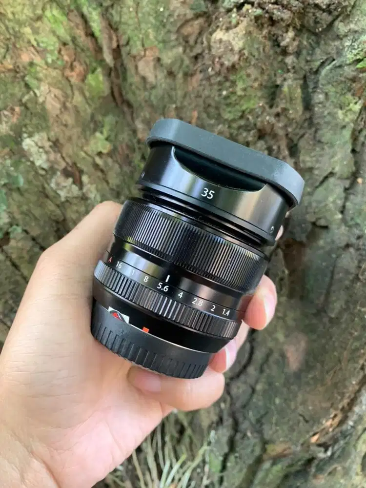 Lensa Fujinon XF 35mm F1.4 R boks