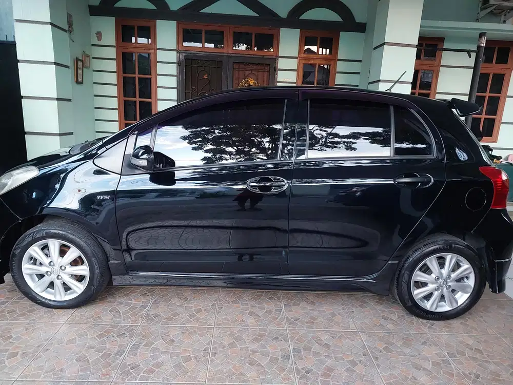 Toyota Yaris 2012 Bensin