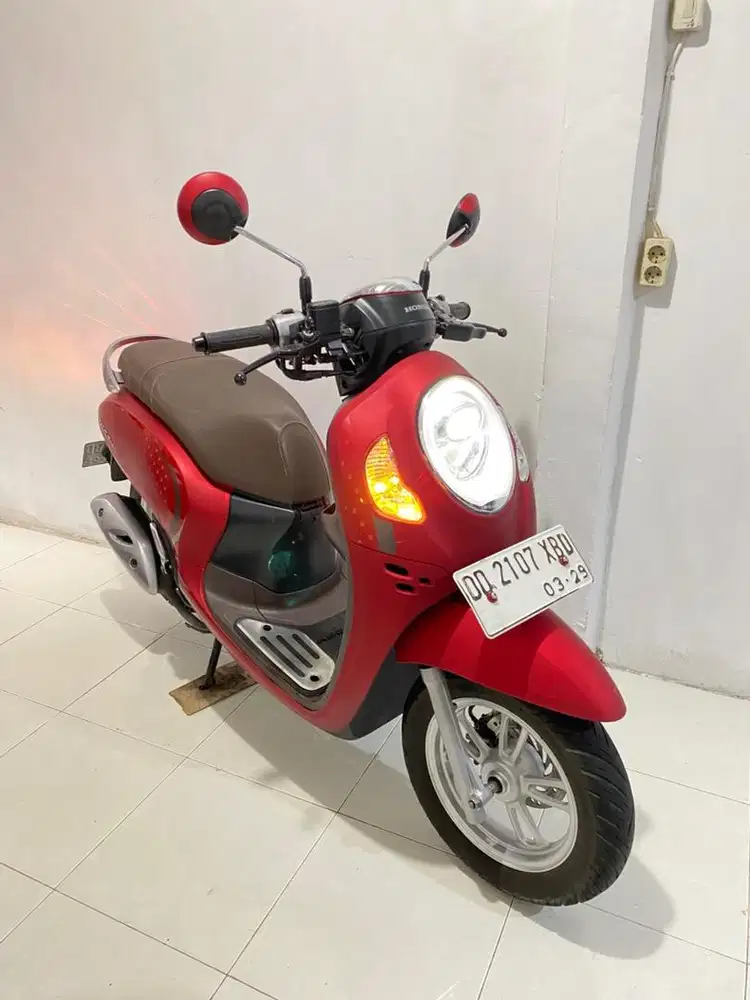 Scoopy tipe keyless tahun 2024 original full.