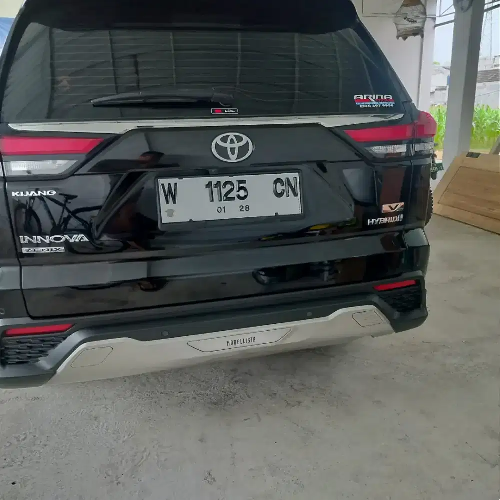 Kijang Inova ZENIX V Hybrid TV RSE Modelista Pmk 2023 Mulus Like New