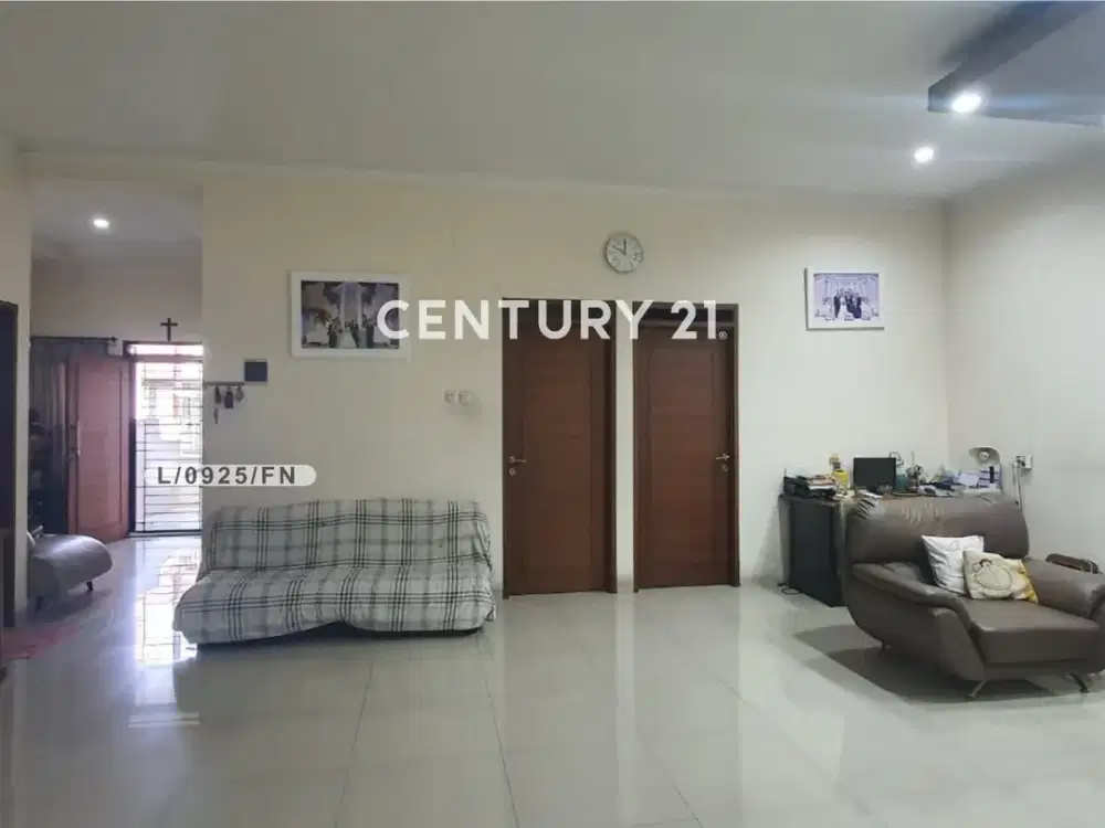 Rumah Mewah Nyaman Siap Huni Di Taman Holis Indah 2 Bandung