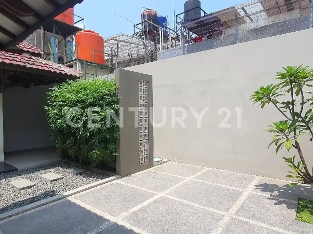 Dijual Rumah 2 Lantai Siap Huni Di Taman Holis Indah Bandung