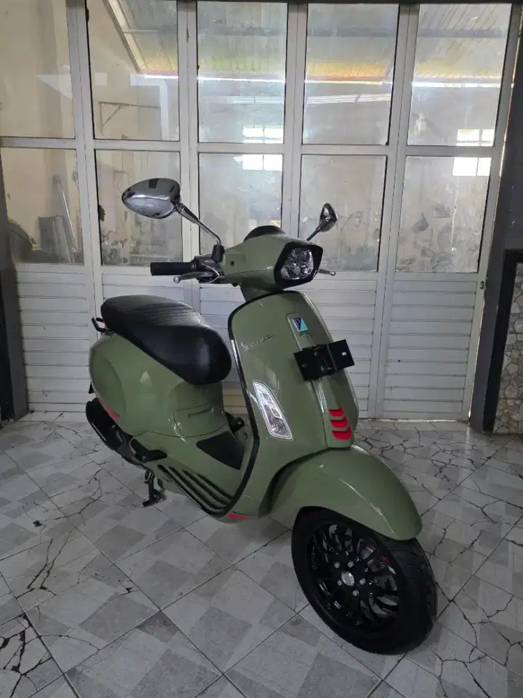 DIJUAL VESPA METIC SPRINT I'GET ABS TAHUN 2023 HIJAU