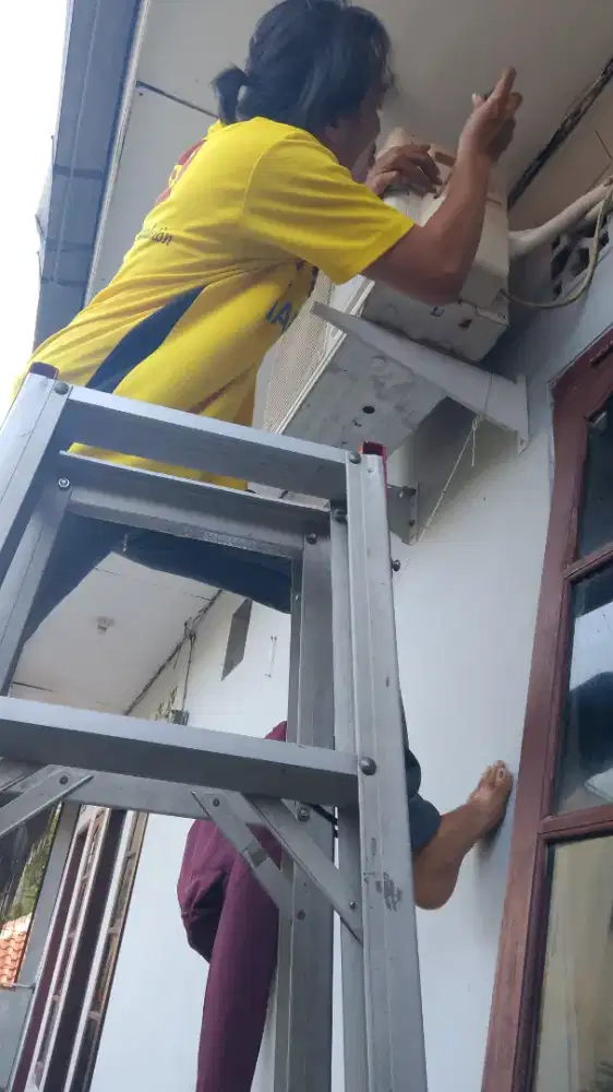 jasa servis ac kulkas frezer showcase mesin cuci dan bongkar pasang ac