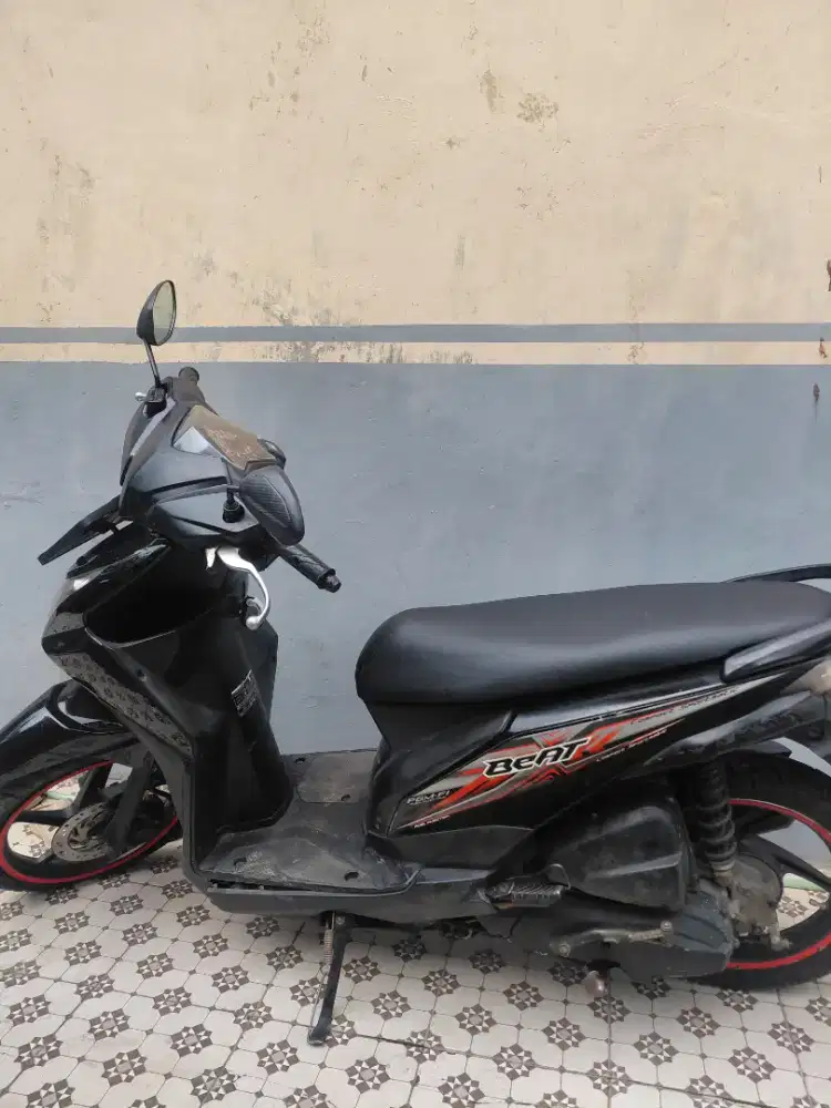 Dijual Murah Motor Honda Beat 2014