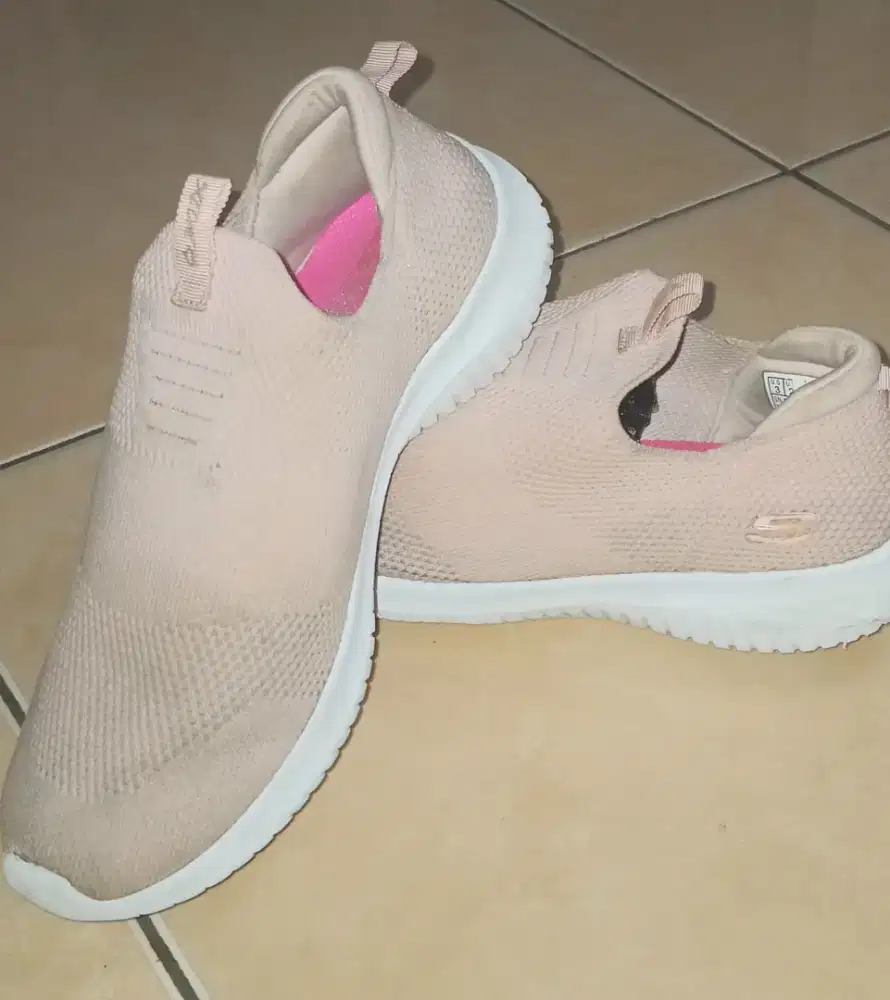 Skechers woman ultra flex (slip on)