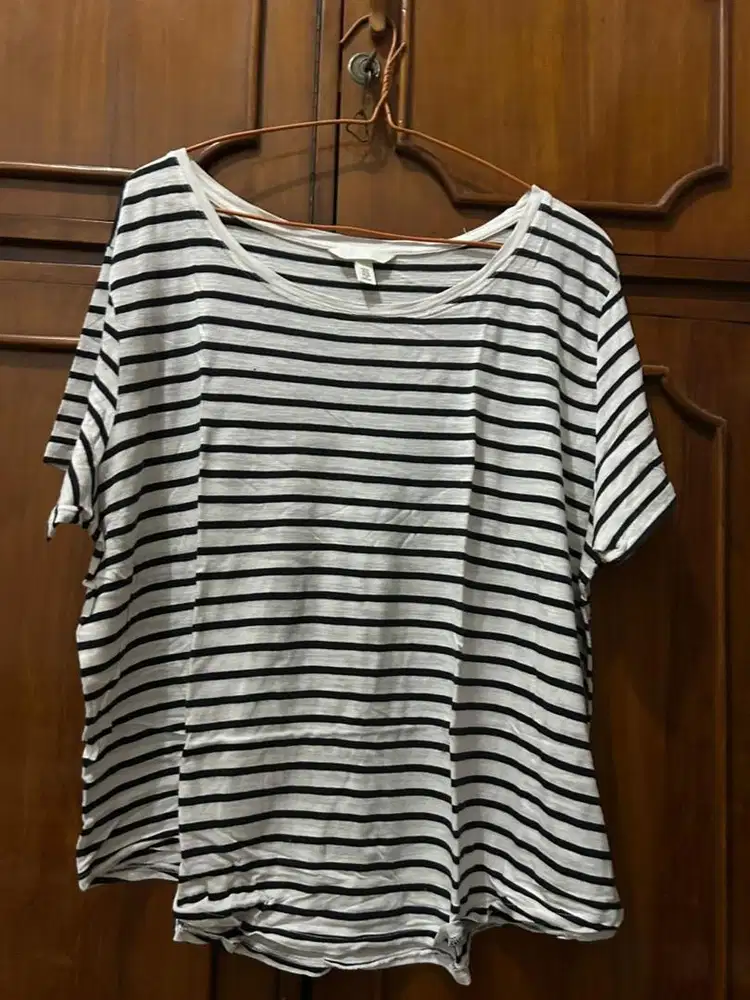 Baju tidak dipakai lagi