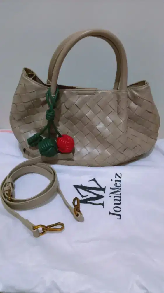 Tas Cherry MZ Anyam