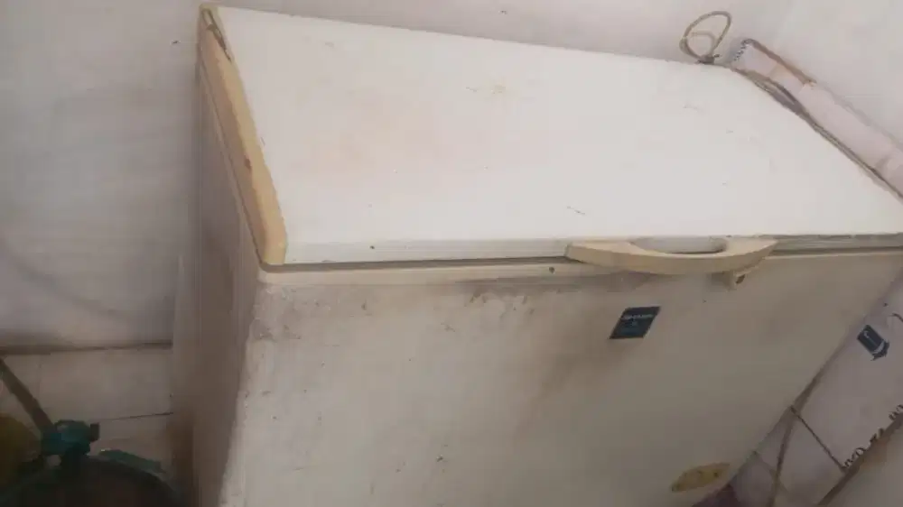 Jual Freezer Bekas Sharp 300liter
