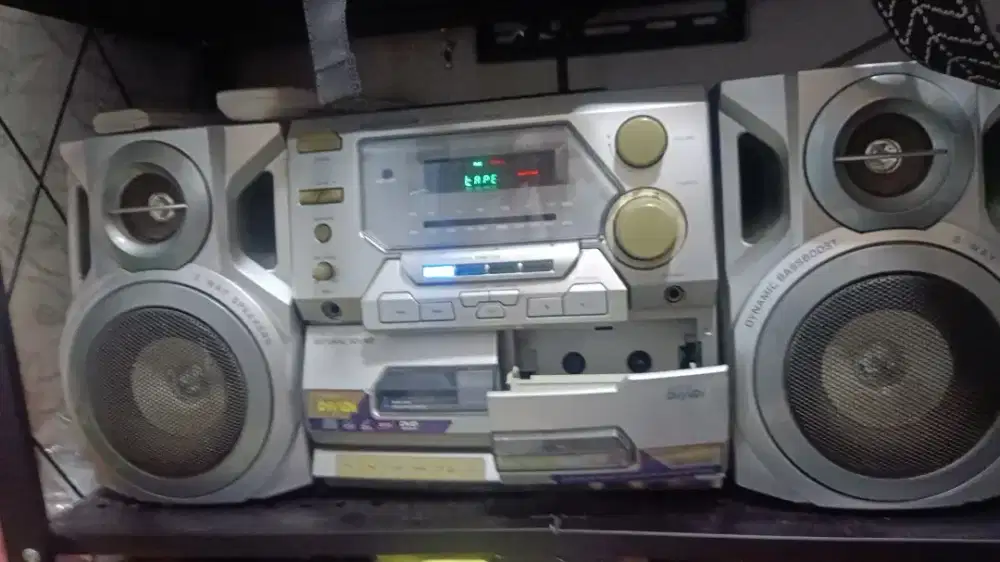 Jual tape + DVD + radio second jadul