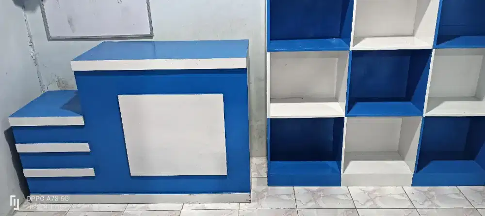 Rak loundry plus meja kasir