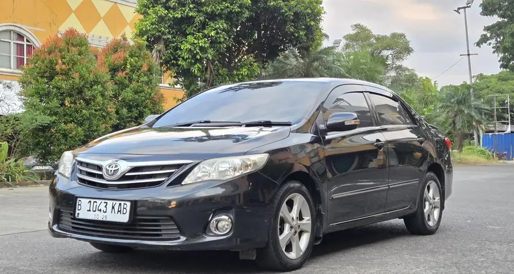 Toyota Corolla Altis 2011 Bensin