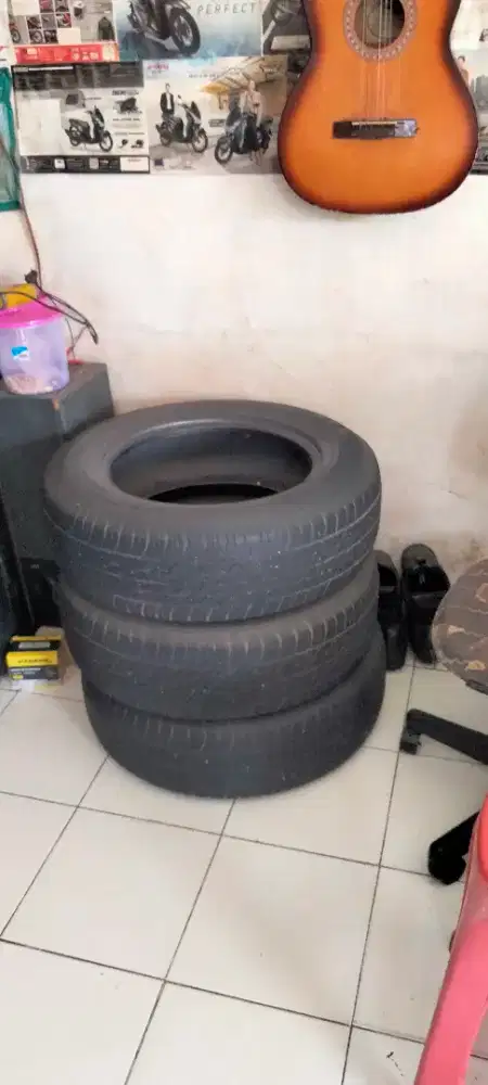Jual ban bekas terios