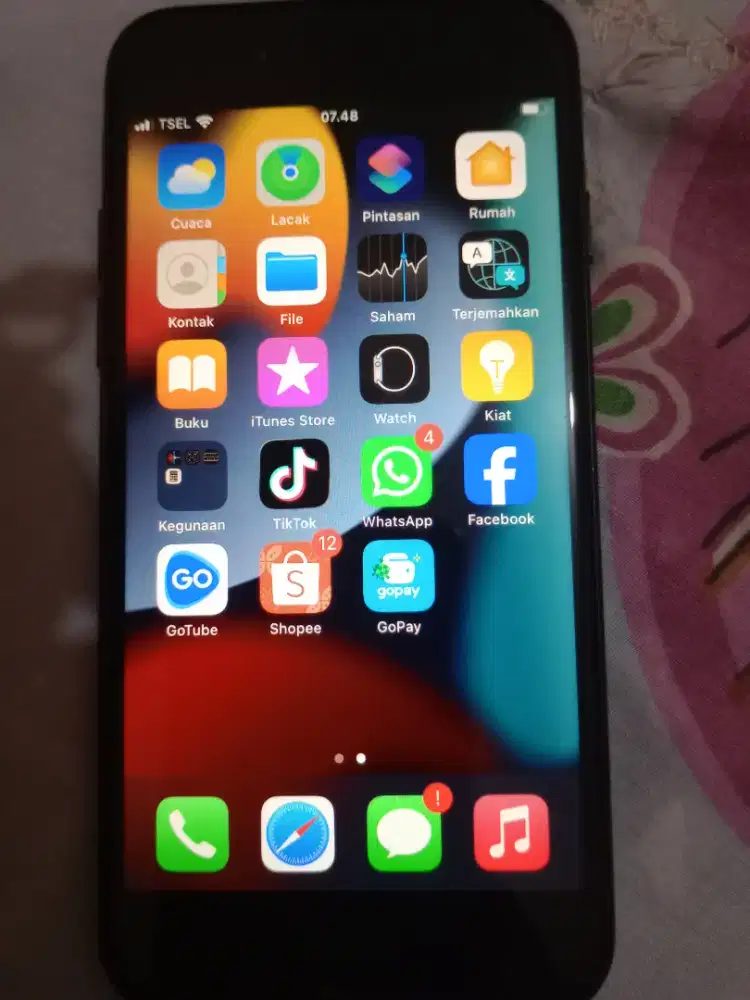 Iphone 7 RAm32 warna hitam