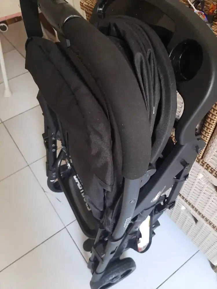 Stroller elloz+ bonus baby chair like new