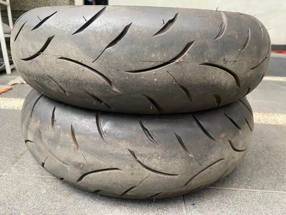 Ban maxxis victra R12 2025