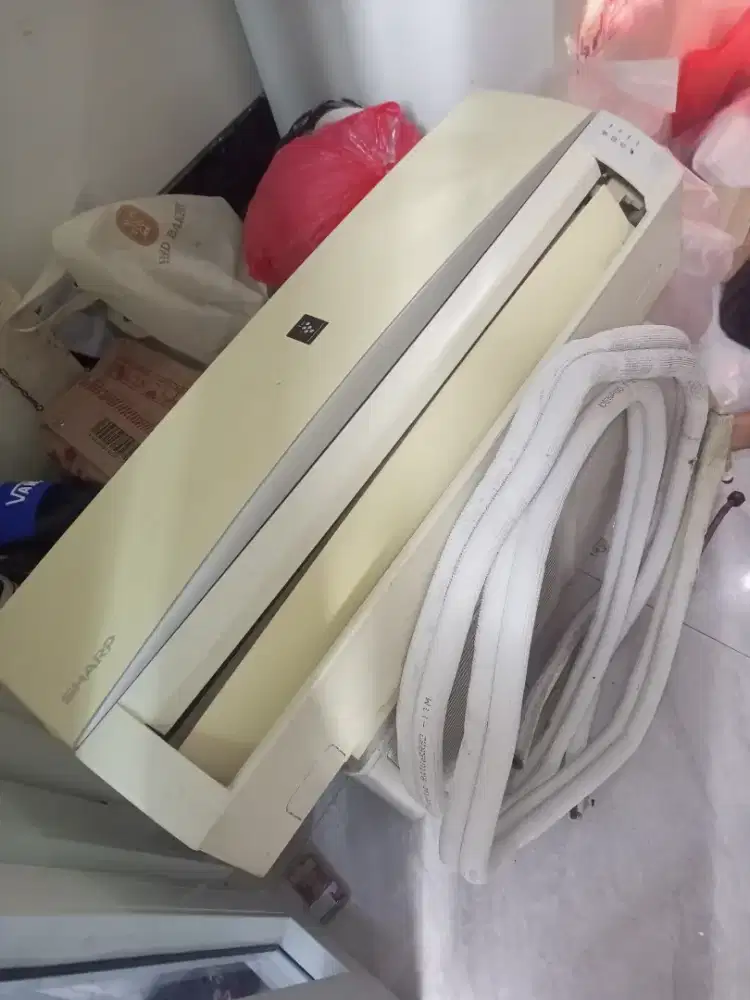 AC Sharp 1pk (outdoor, indoor)