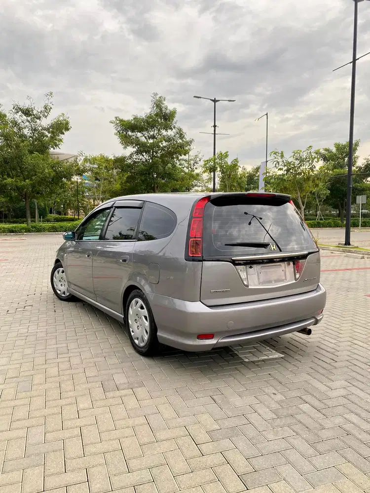 Honda Stream 2004 Bensin
