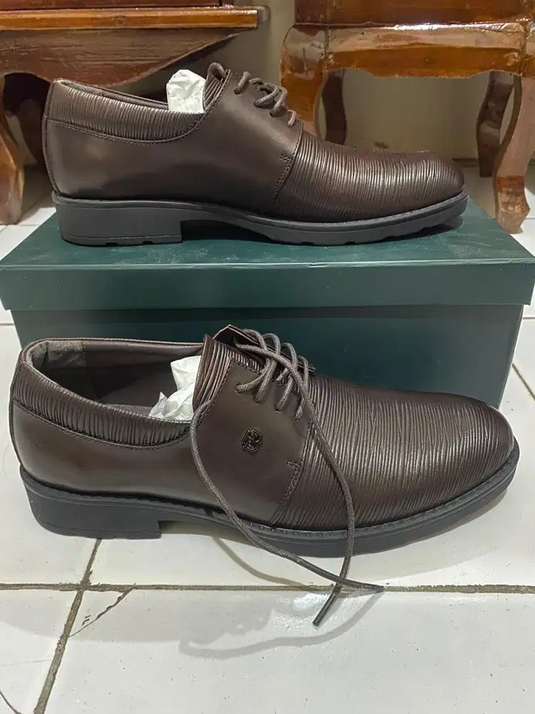 Sepatu everbest tyno brown