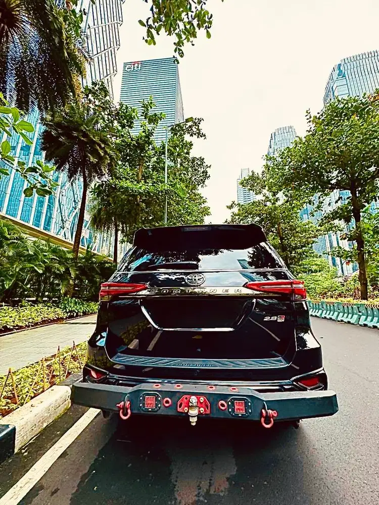 [Low KM] All New Toyota Fortuner 2.8 GR Sport AT KM 32 Ribu