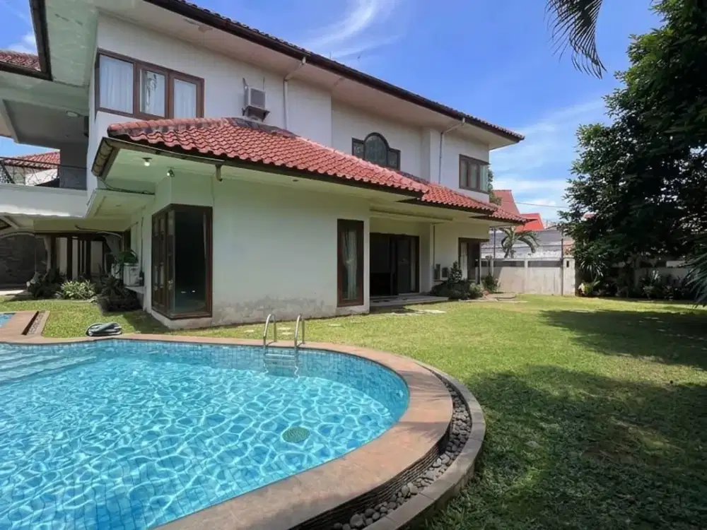 Rumah Asri Dalam Townhouse Ampera Kemang