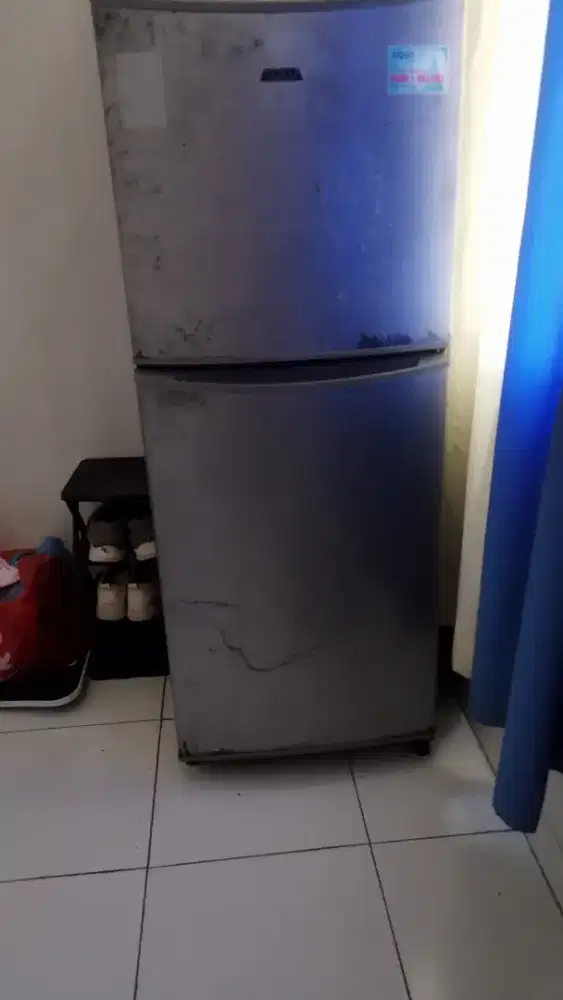 Kulkas Aqua 2 pintu