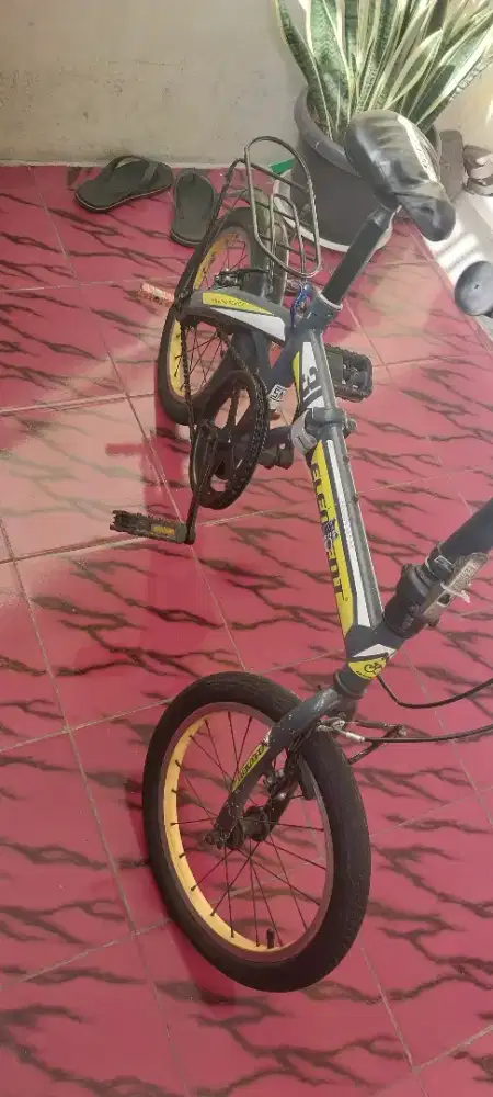 Sepeda lipat element