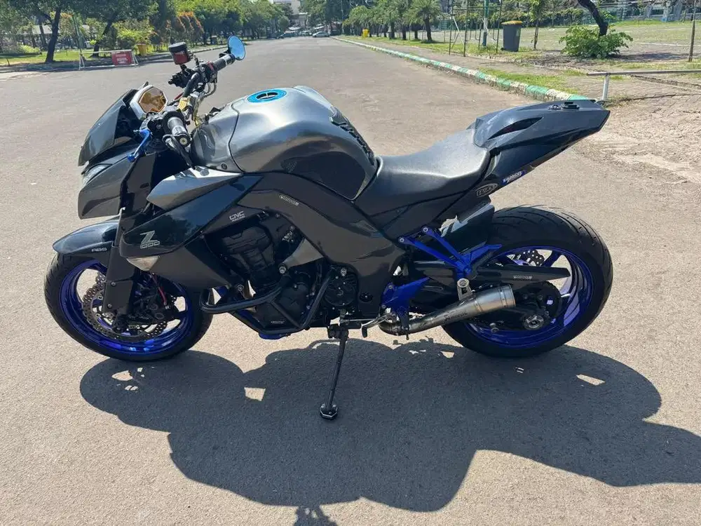 KAWASAKI Z1000 ABS 2013 (FULL PAPER)