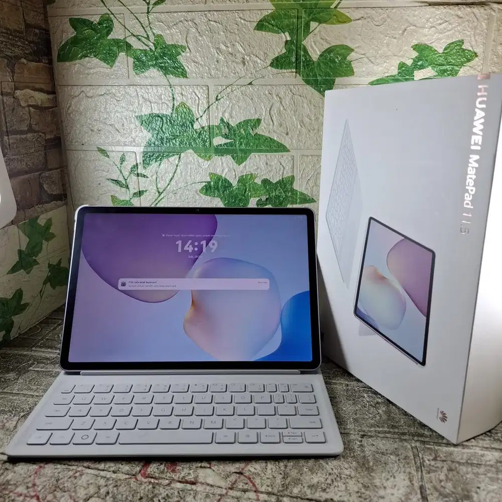 Huawei matepad 11.5 inch 2025 ram 8/256 GB pemakaian 2 bulan