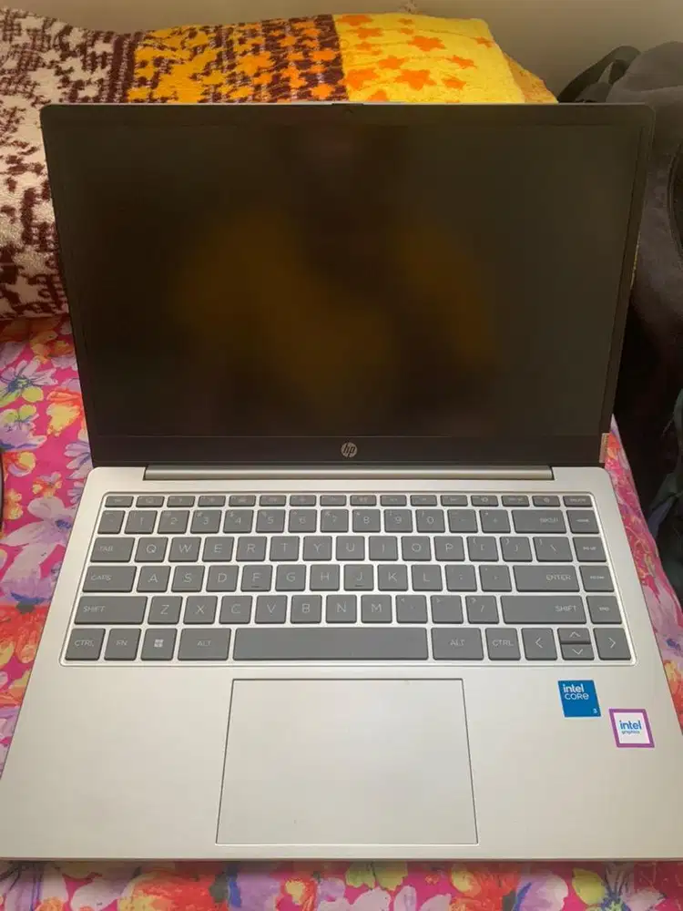 Laptop Hp model 14-ep1063cl