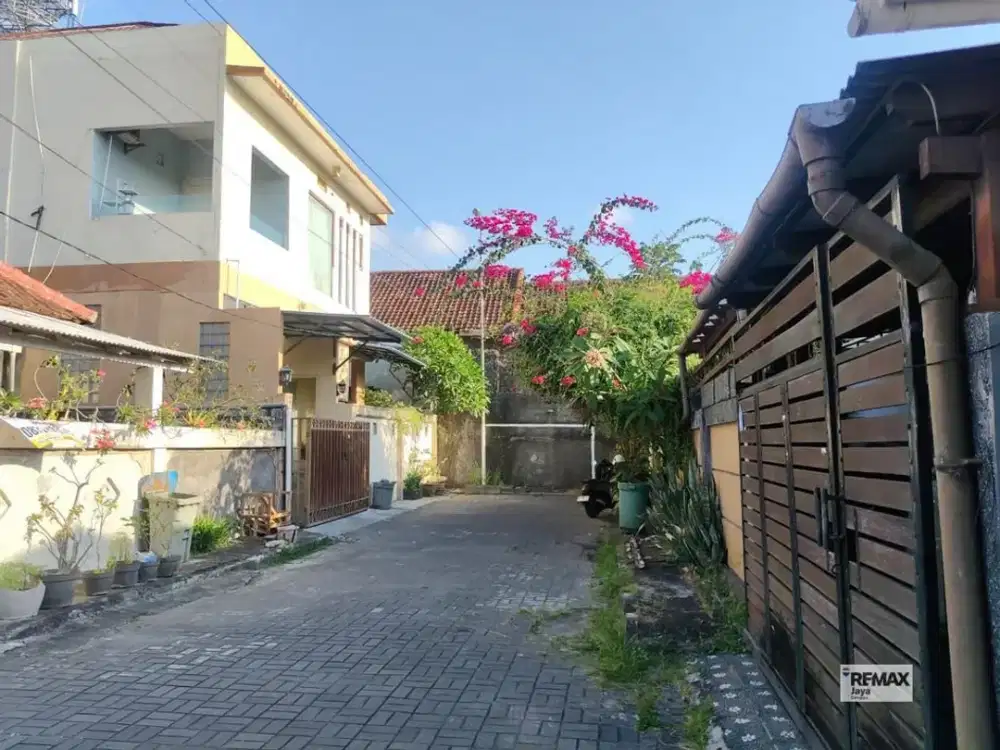 Strategic 3 Bedroom House For Sale In Jimbaran