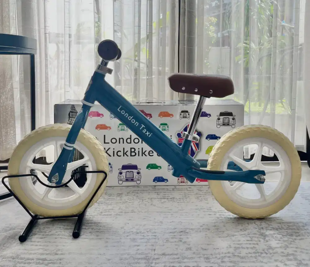 London Taxi Balance Bike - Push Bike Blue Grey