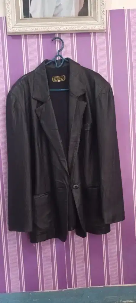 Jaket kulit model jas