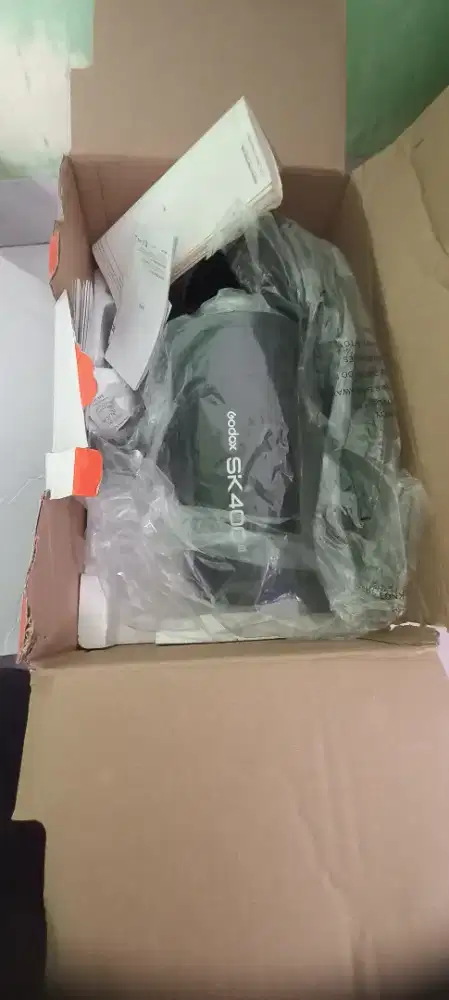Lampu studio Godox SK400 II