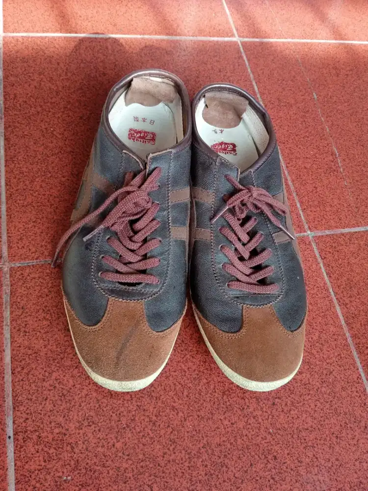 Sepatu Onitsuka tiger