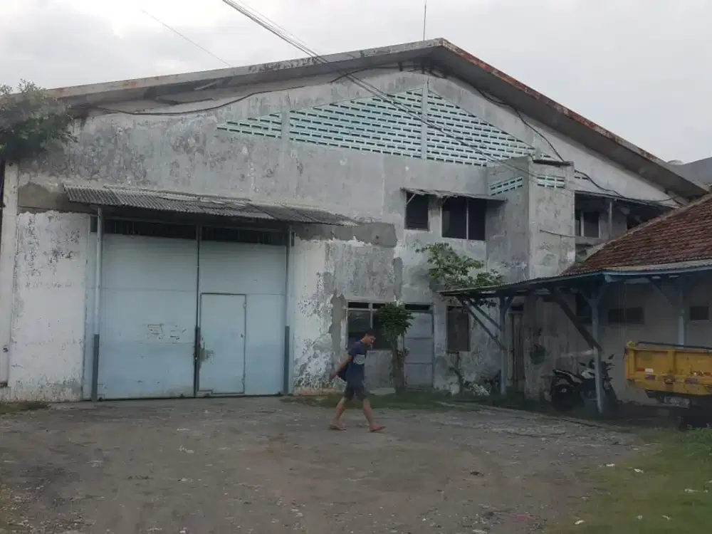 Gudang Cocok Untuk Usaha Paket Ekspedisi ,Di Kyai Tambak Deres Surabaya