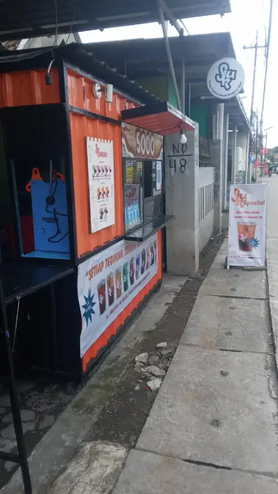 Di Cari Penjaga Kedai Minuman