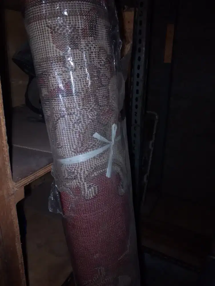 Karpet Permadani Scond Motif Klasik – Tebal, Bersih, Siap Pakai